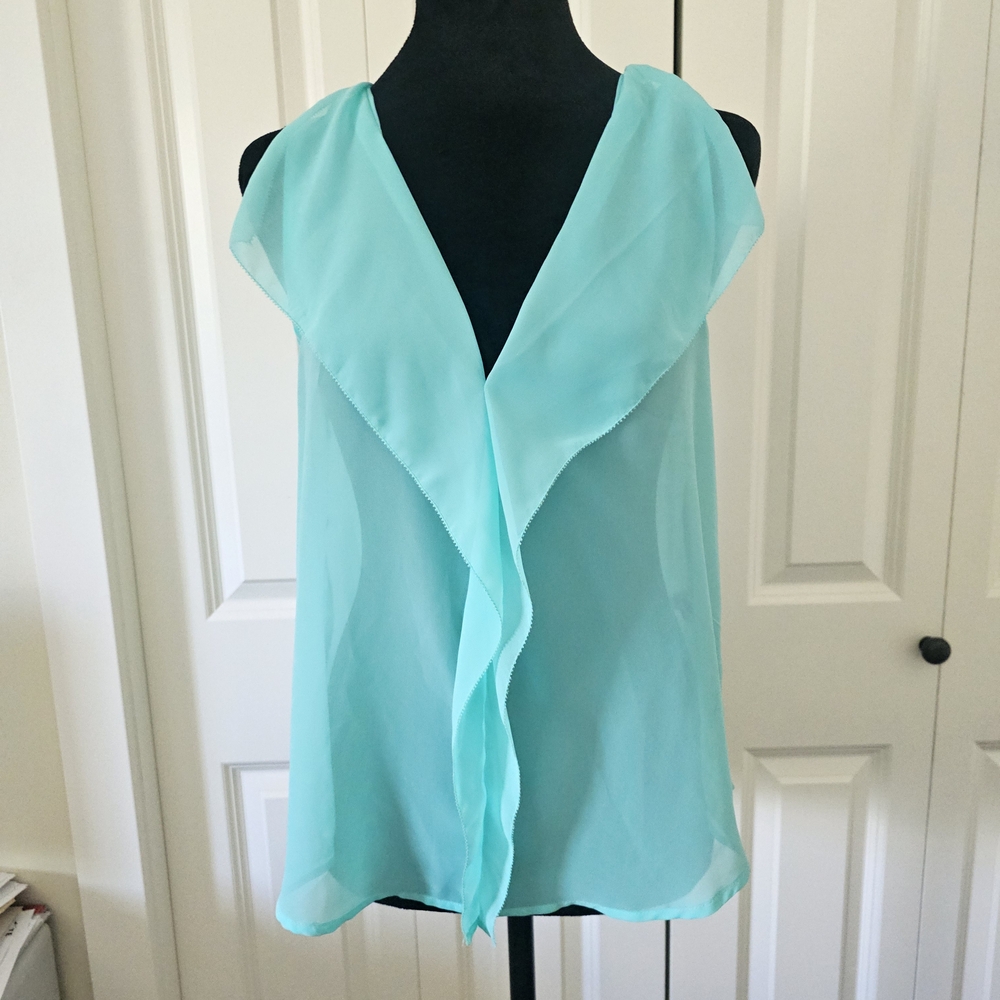 American Eagle Outfitters  Mint Green Ruffled Sleeveless Blouse SZ S